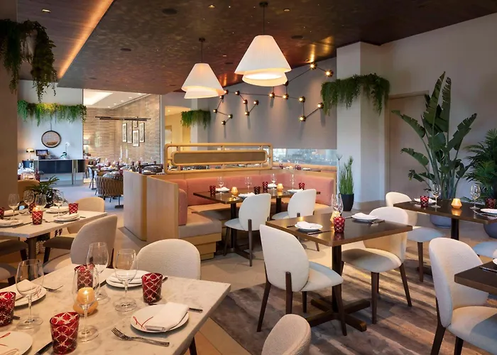 Caesars Republic Scottsdale, A Hilton 4*