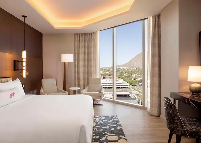 Caesars Republic Scottsdale, A Hilton 4* Scottsdale