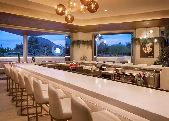 Caesars Republic Scottsdale, A Hilton 4*