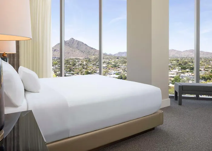 Caesars Republic Scottsdale, A Hilton 4*