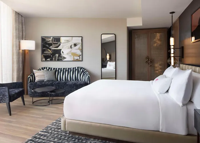 Caesars Republic Scottsdale, A Hilton 4* Scottsdale