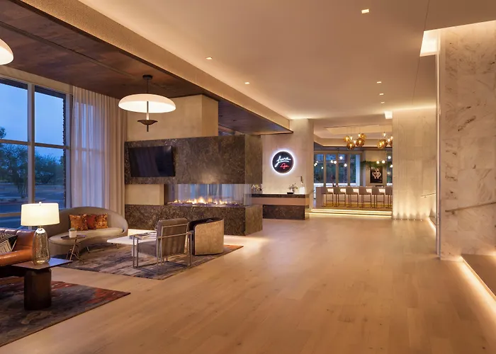 Caesars Republic Scottsdale, A Hilton Hotel 4*